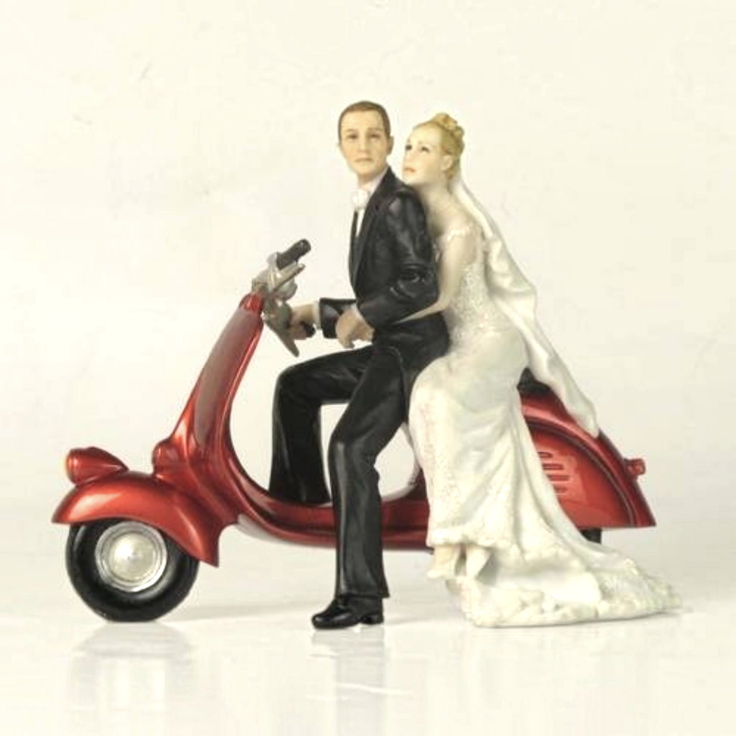 Gelin Damat Motorsiklete Biniyor Biblo Cold Cast Resin El Boyaması 15 cm