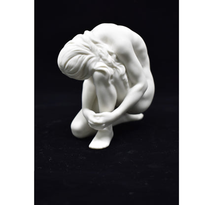 Diz Çökmüş Kadın Figürü | Modern Sanatsal Body Biblo 11 cm
