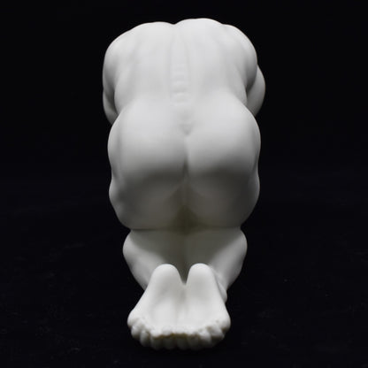 Diz Çökmüş Erkek Figürü | Modern Dekoratif Body Biblo 16 cm