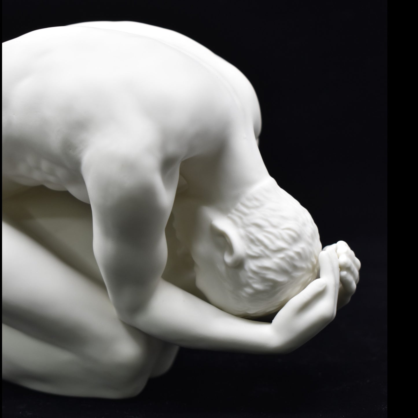 Diz Çökmüş Erkek Figürü | Modern Dekoratif Body Biblo 16 cm