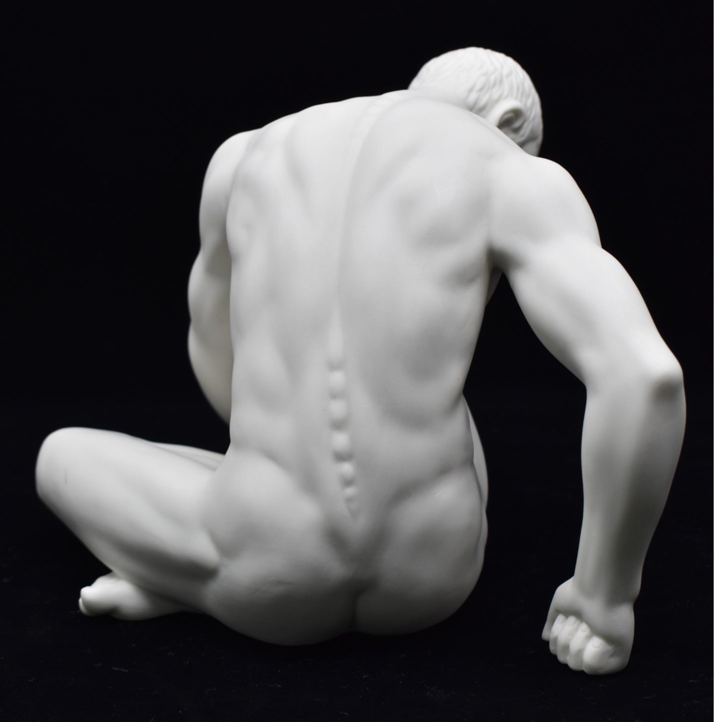 Oturan Erkek Figürü | Modern Sanatsal Body Biblo 19,5 cm
