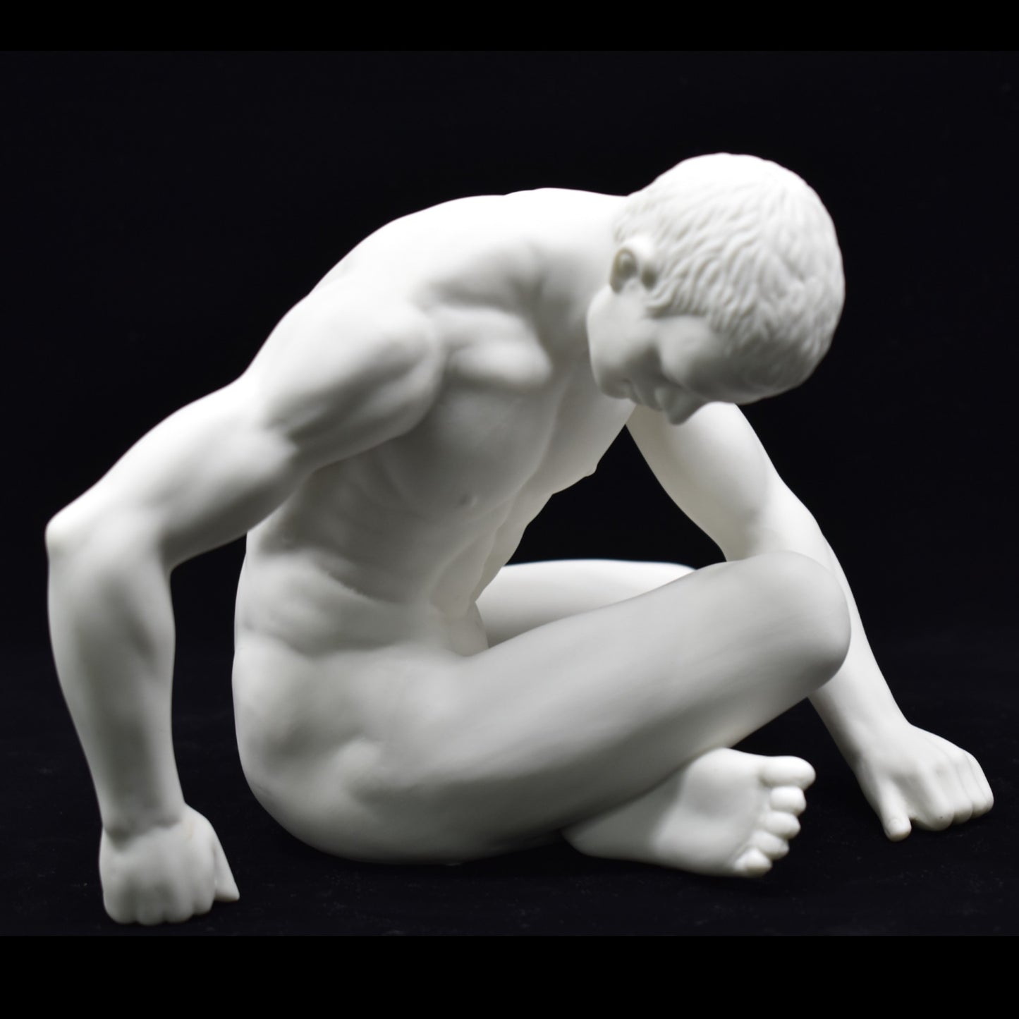 Oturan Erkek Figürü | Modern Sanatsal Body Biblo 19,5 cm