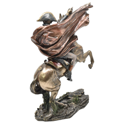 Veronese Design Napolyon Atlı Heykeli Dekoratif Biblo