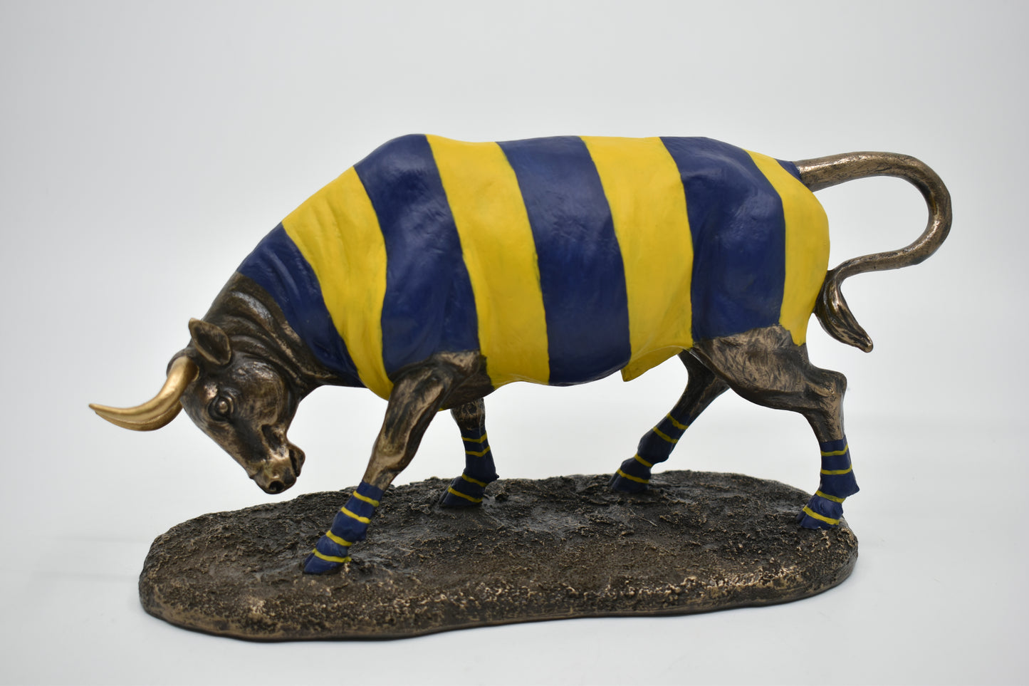 Charging Bull Dekoratif Heykel | Boğa Koleksiyon Figürü 26,5 cm