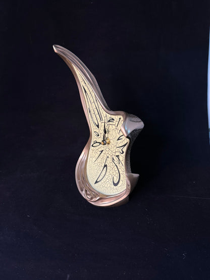 Eriyen Dekoratif Masa Saati – Sürrealist Esintili 27,5 cm