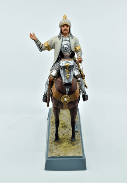 Veronese Design Sultan Alparslan Renkli Biblo – Atlı Selçuklu Hükümdarı Dekoratif Heykel 30 cm