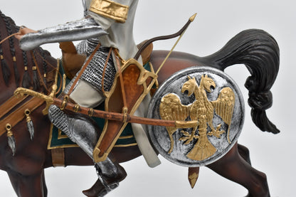 Veronese Design Sultan Alparslan Renkli Biblo – Atlı Selçuklu Hükümdarı Dekoratif Heykel 30 cm