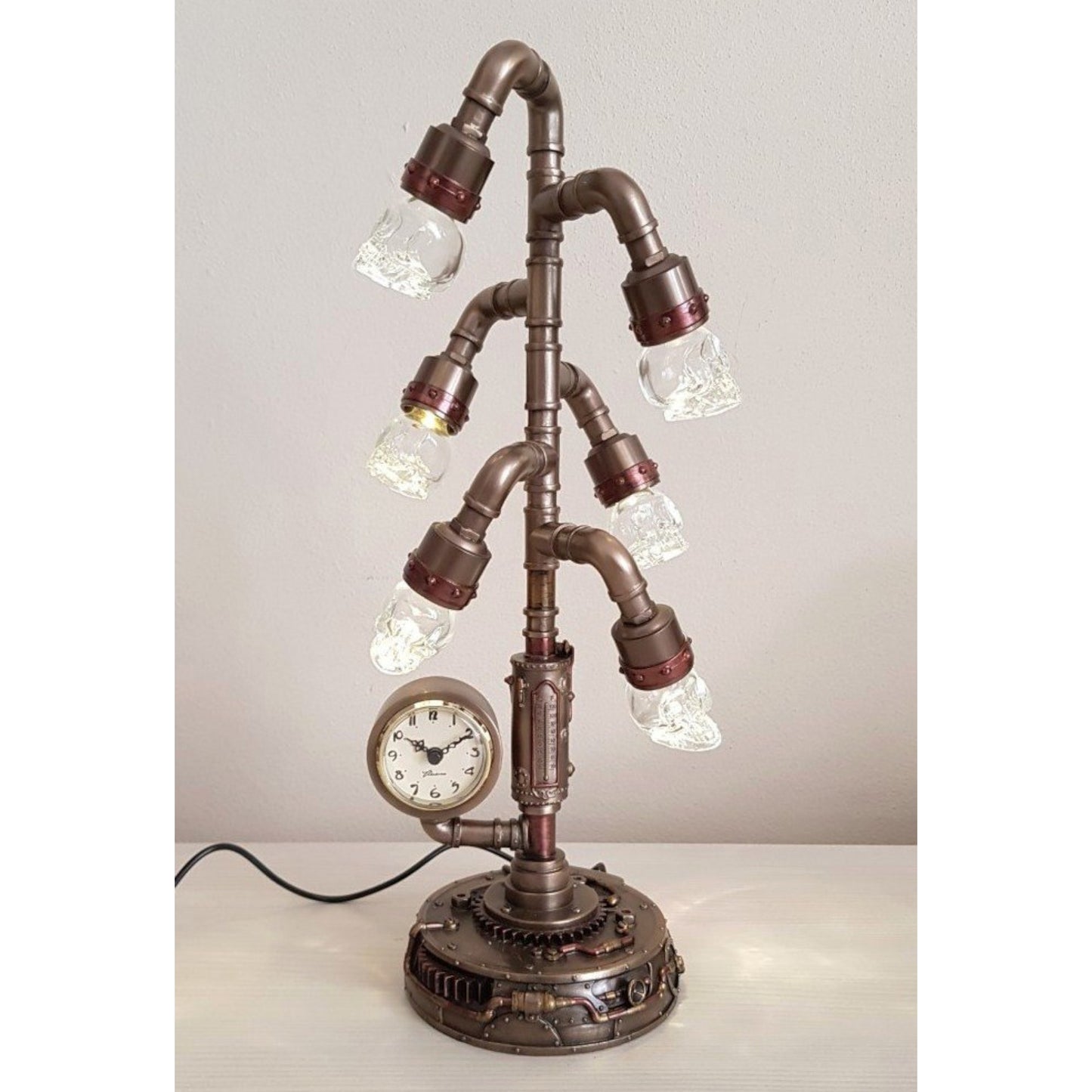 Steampunk Işıklı Masa Saati Cold Cast Resin El Boyaması 43 cm