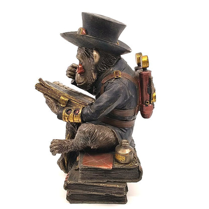 Kitap Okuyan Şempanze Dekoratif Biblo Cold Cast Resin El Boyaması 19,5 cm