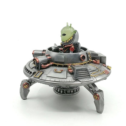 UFO ve Uzaylı Dekoratif Biblo Cold Cast Resin El Boyaması 13 cm